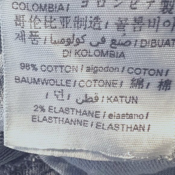 Guess-Los Angeles Women's Sz.28 Distressed Frayed Bottom Kick Crop Jeans-Vintage - Picture 16 of 16